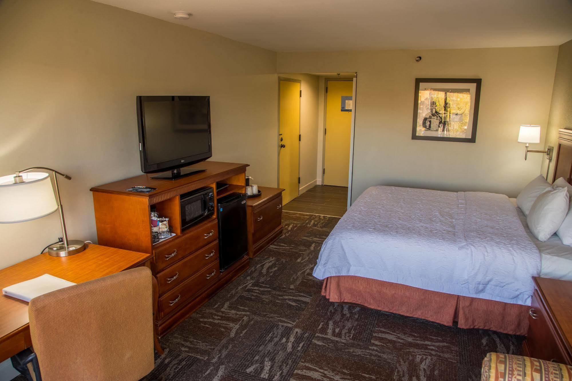 Hampton Inn Oak Ridge Knoxville Exterior photo