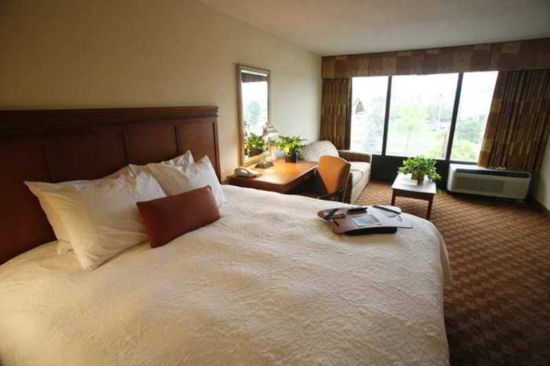 Hampton Inn Oak Ridge Knoxville Room photo